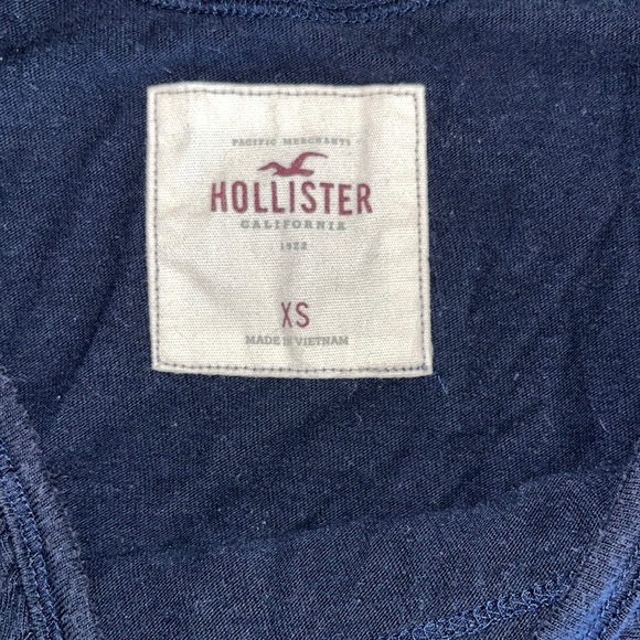 Hollister Top - Picture 2 of 5